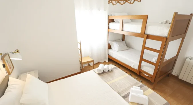 agualonga-villas-alojamento-local-quarto-beliche-01