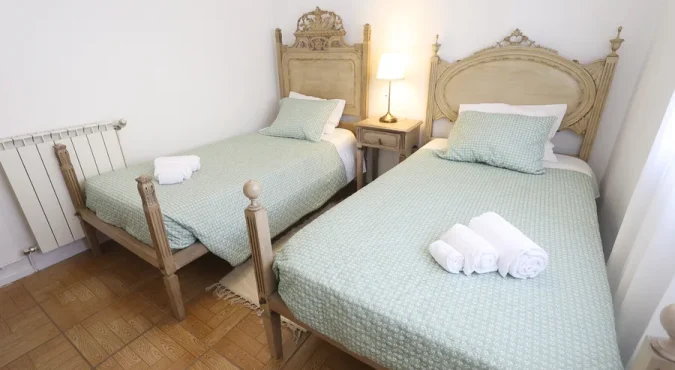 agualonga-villas-alojamento-local-quarto-duas-camas-04